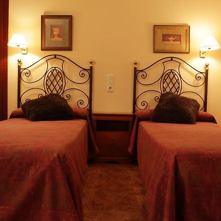 Hotel Los Arcos Villafranca del Cid Exterior photo